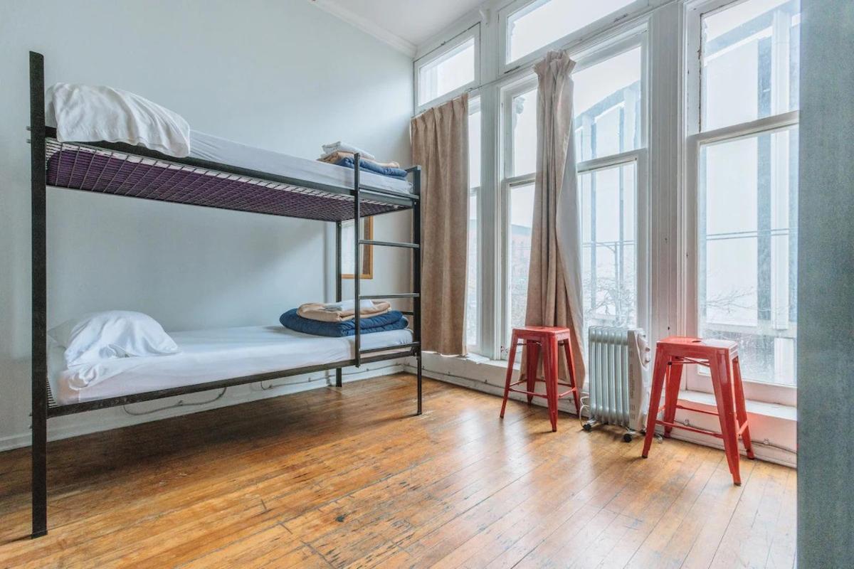 Bed 4-Bed Mixed Dormitory Room