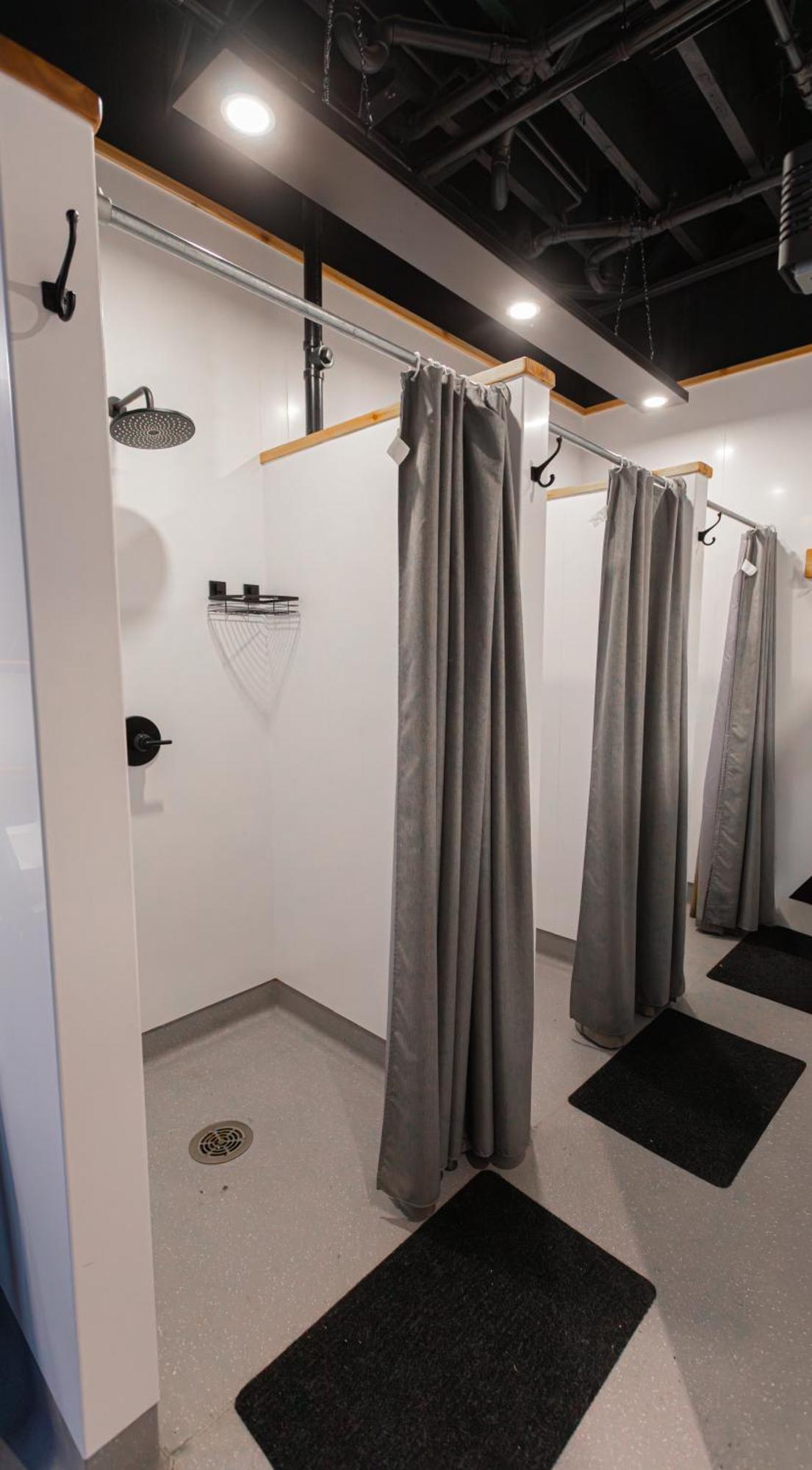 Bed 4-Bed Mixed Dormitory Room
